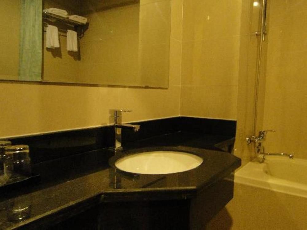 Bac Do Hotel Hanoi Exterior photo