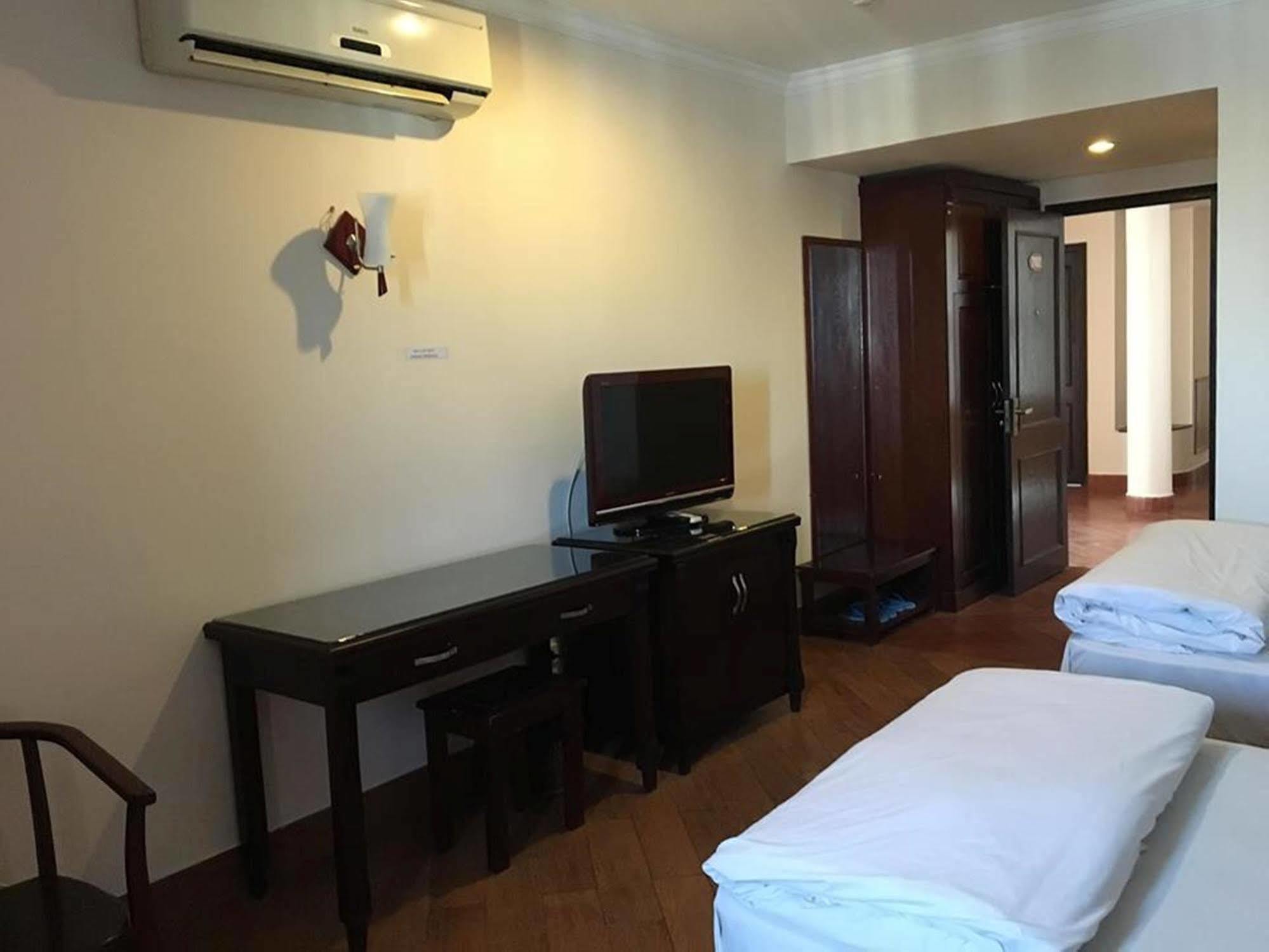 Bac Do Hotel Hanoi Exterior photo